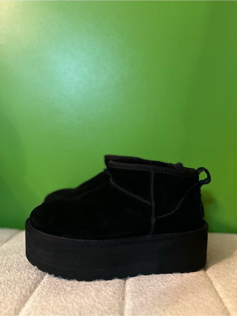 UGG Classic Ultra Mini Black Platform Boots | Size 6